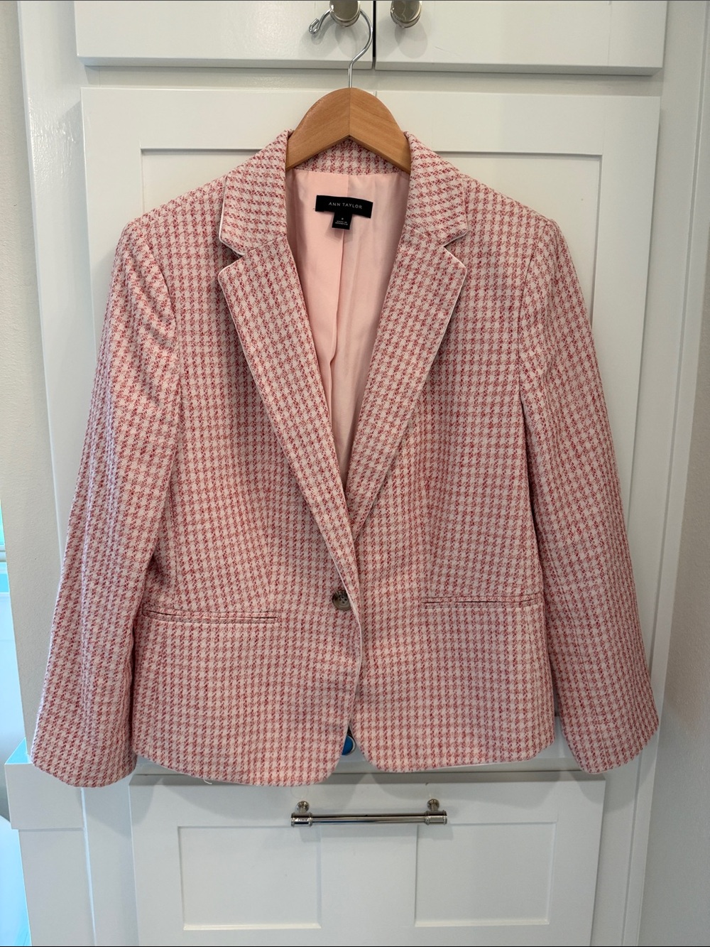 Ann Taylor Pink Houndstooth Tailored Blazer